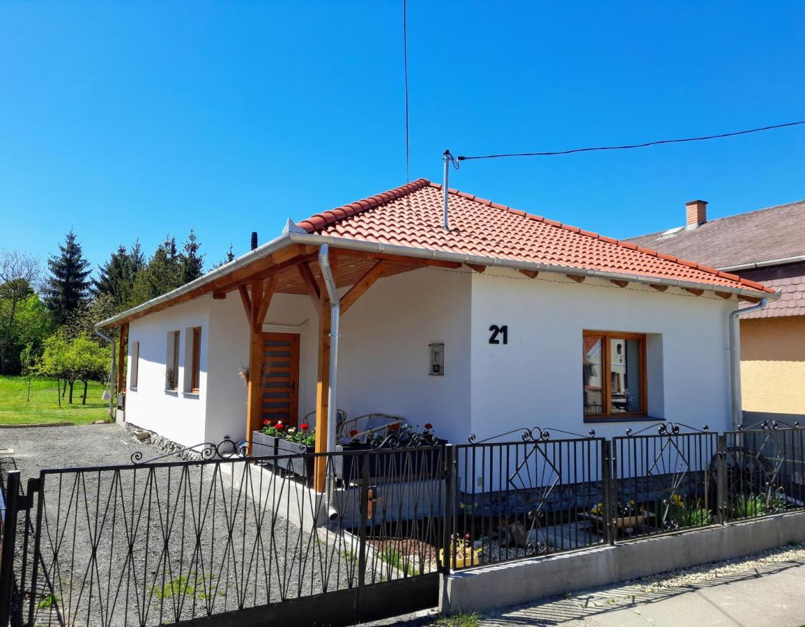 No°21 Apartman Сільвашварад Екстер'єр фото